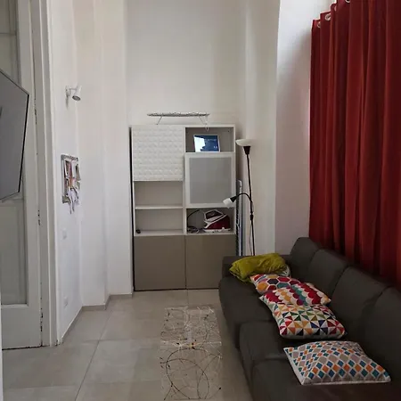 Happy - Parcheggio Gratuito In Box